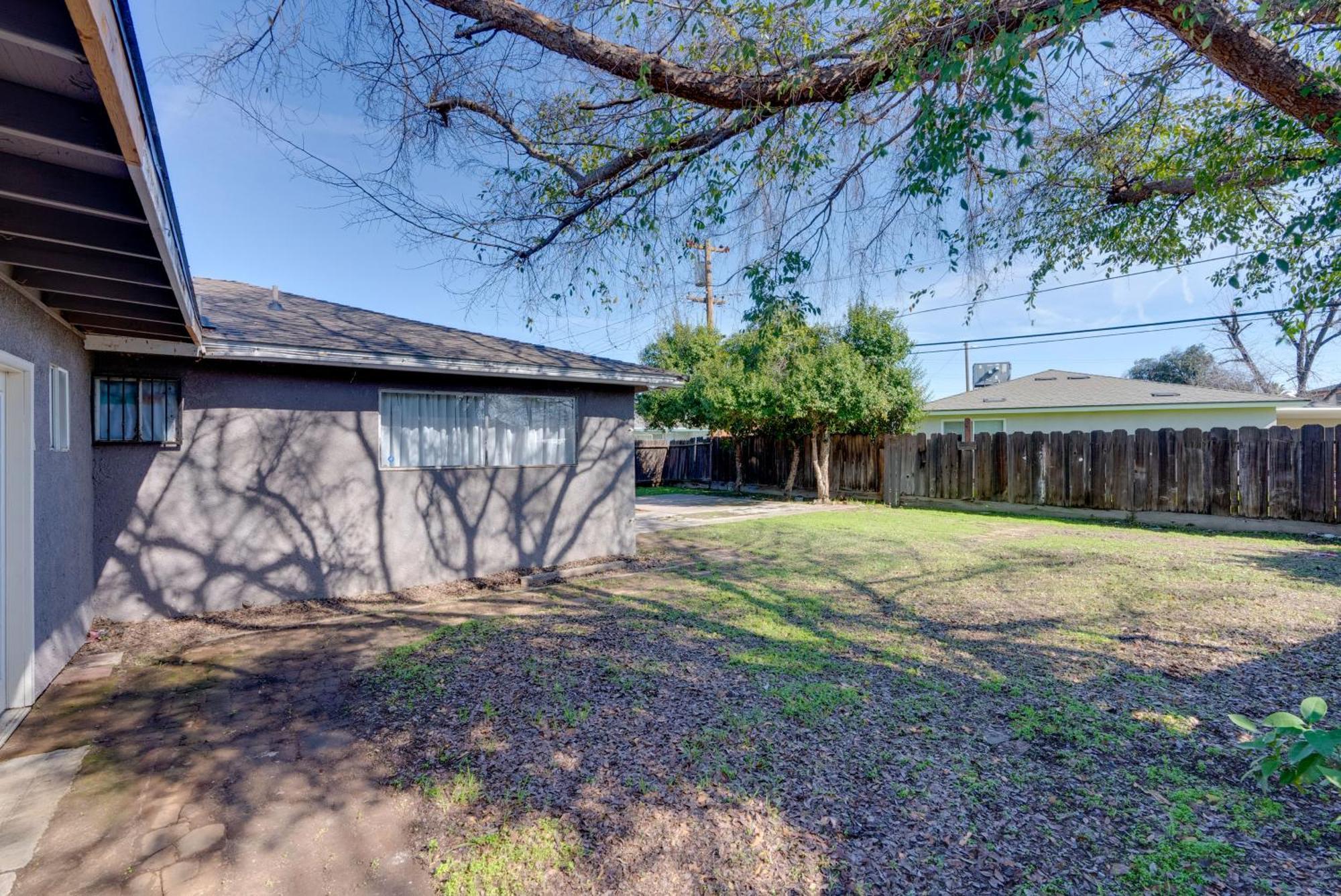 Breezy Fresno Home - Near Airport And Downtown ภายนอก รูปภาพ